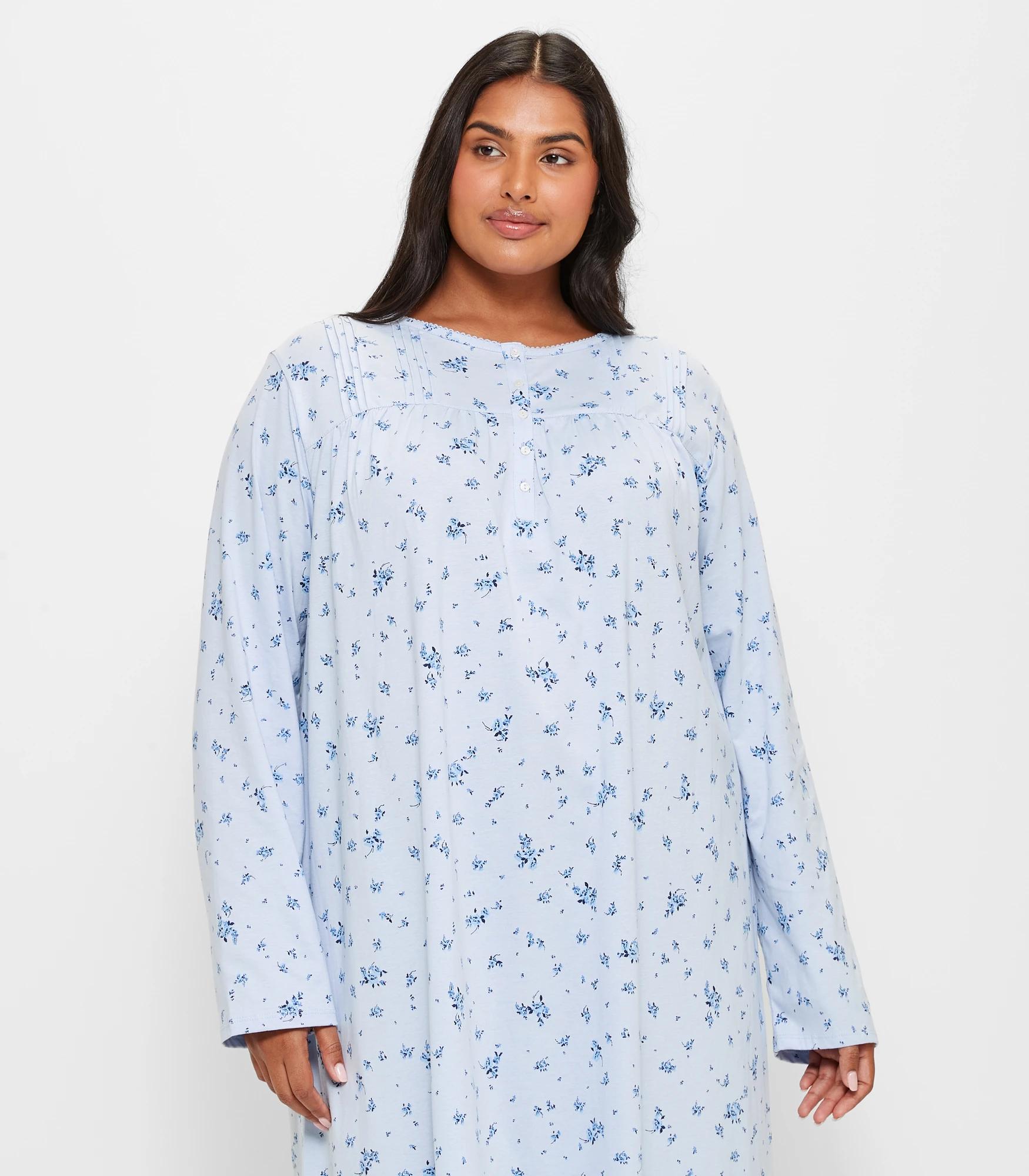 Plus Size Long Sleeve Traditional Pintuck Sleep Nightie