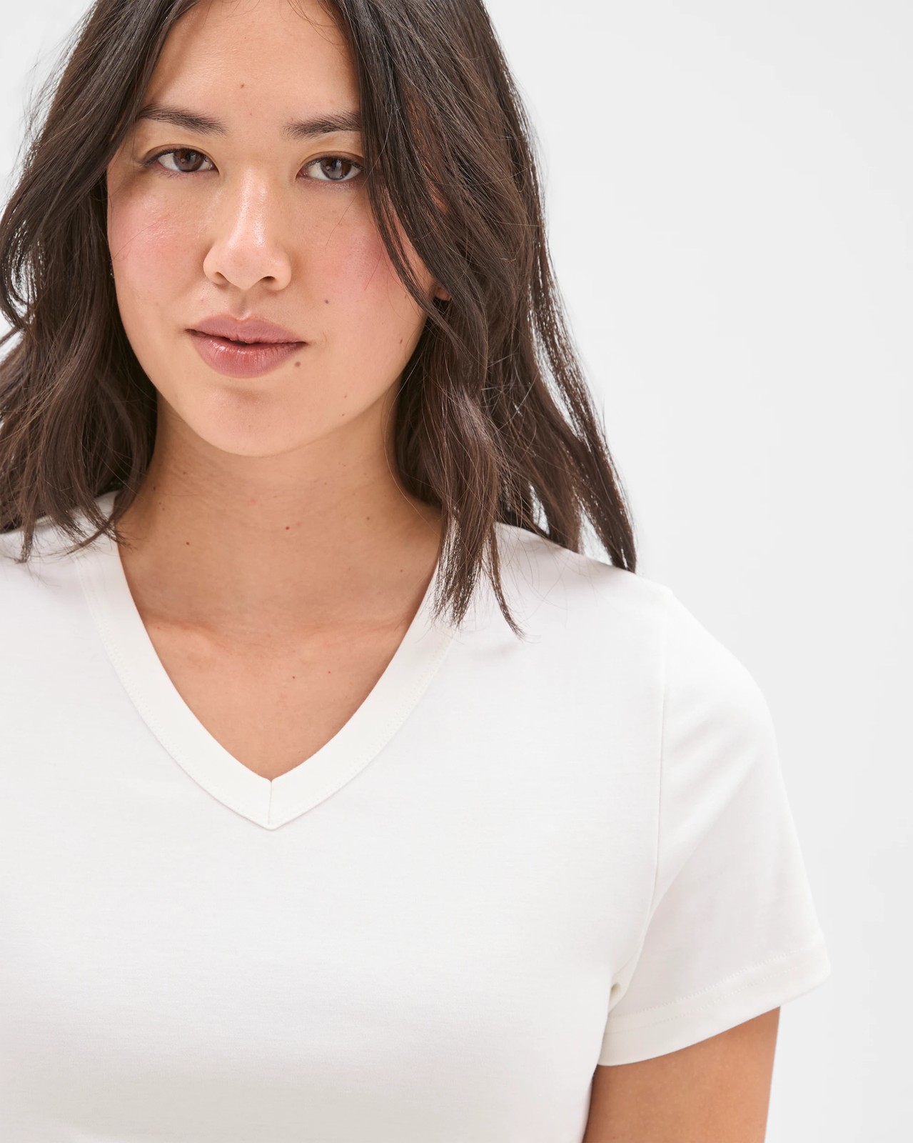 Preview Australian Cotton V-Neck Interlock T-Shirt - Cloud Dancer 4 of 5