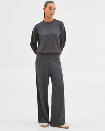 Active Studio Crepe Straight Leg Pants