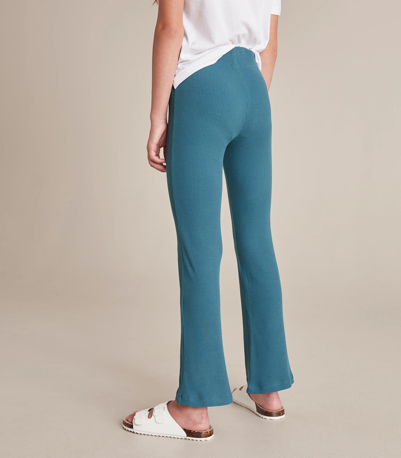 320_67613717_18+2378D4