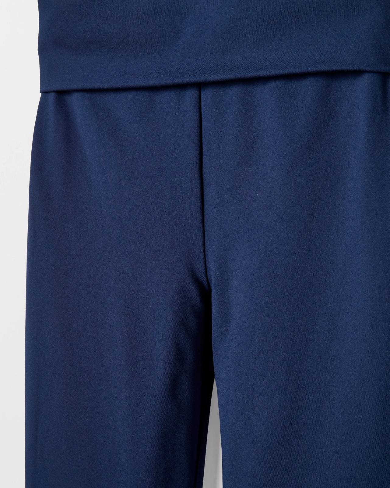 320_71838410_2+320T7183