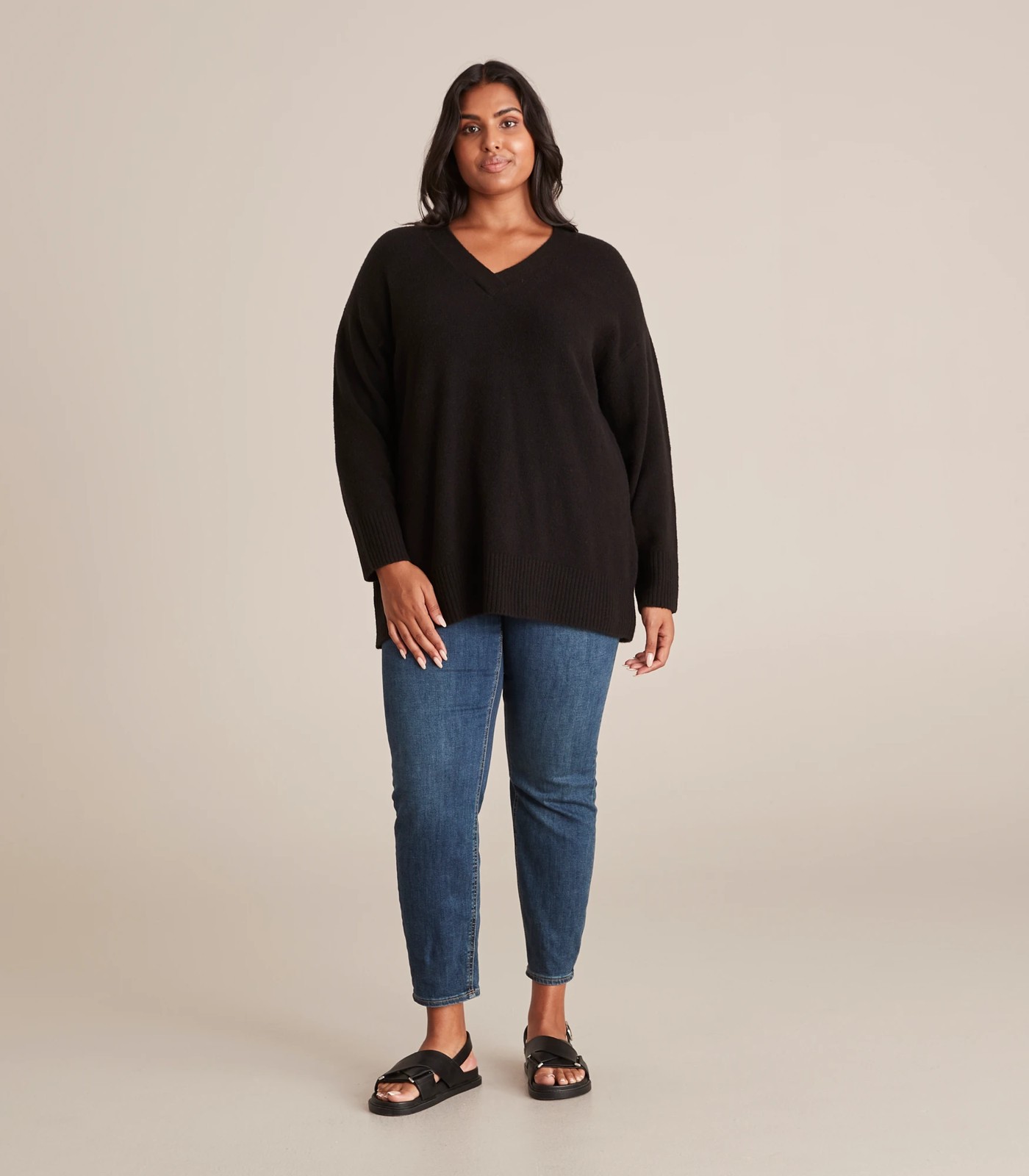 Curve Super Soft V-Neck Jumper 2 of 6