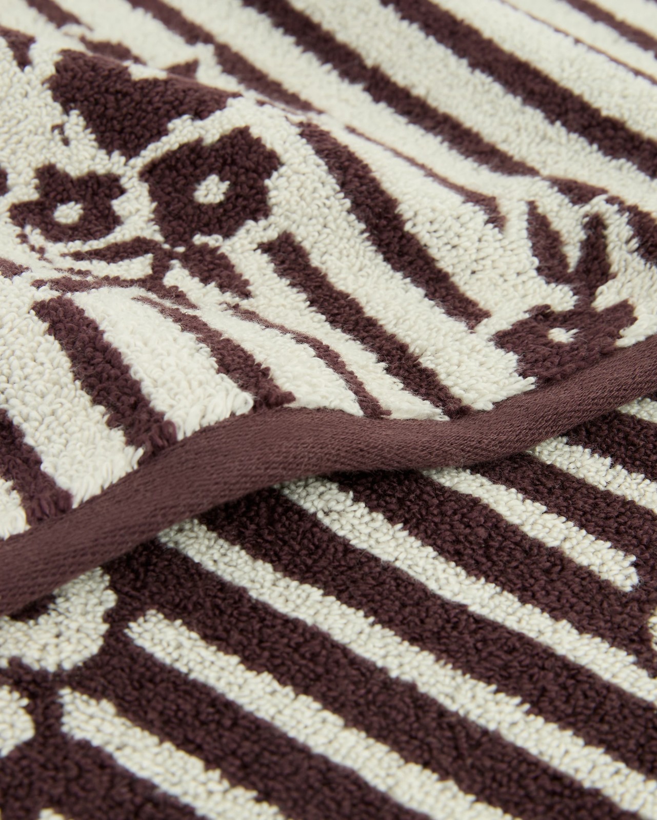 Jasmine Floral Stripe Australian Cotton Bath Towel - Chocolate 2 of 3