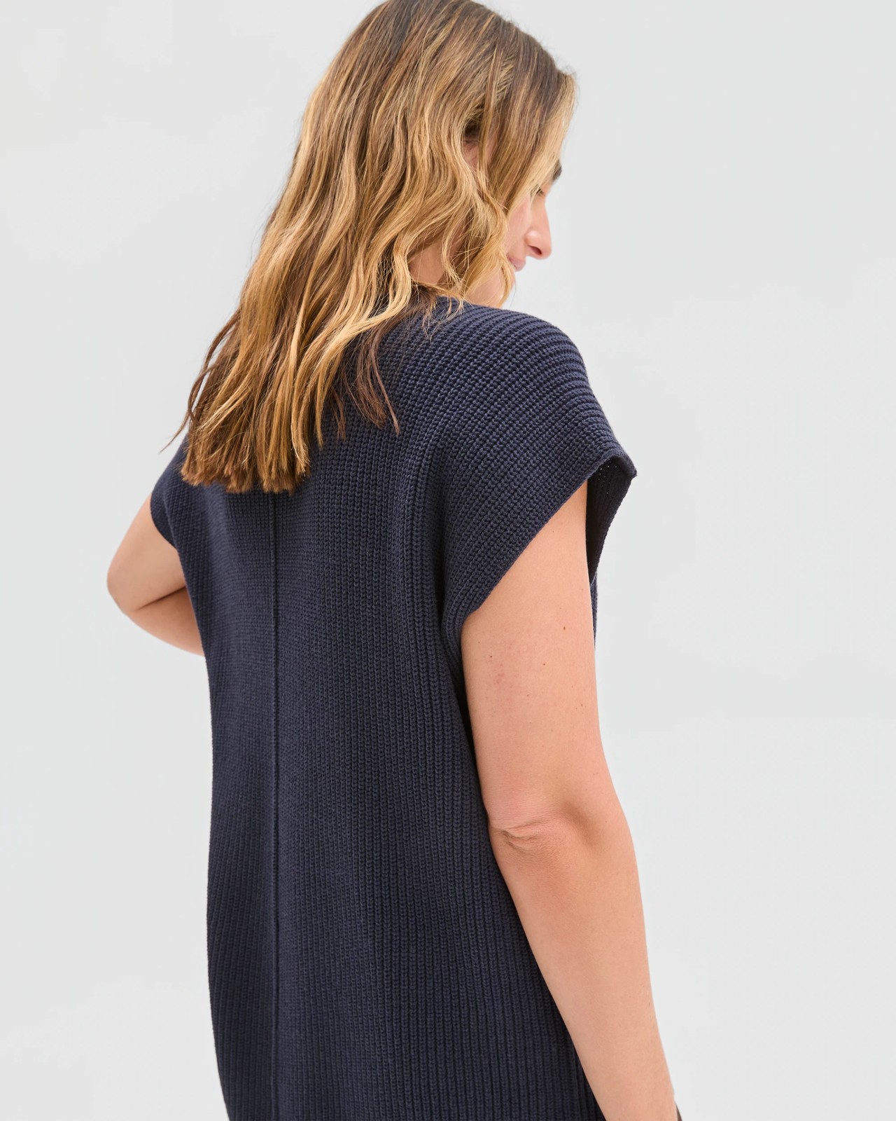 220_72081044_5+220T7208