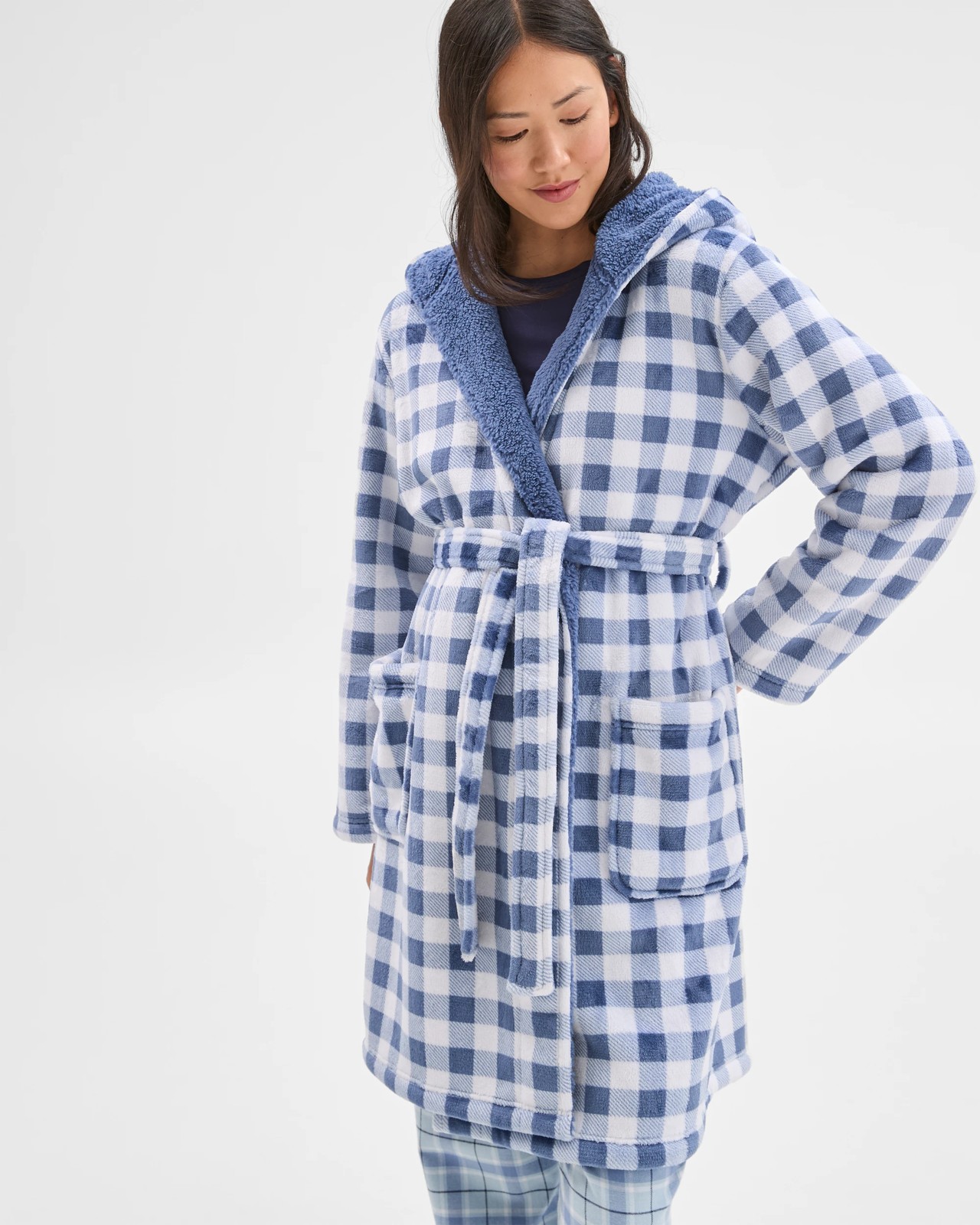 Sherpa Hooded Sleep Robe 2 of 5