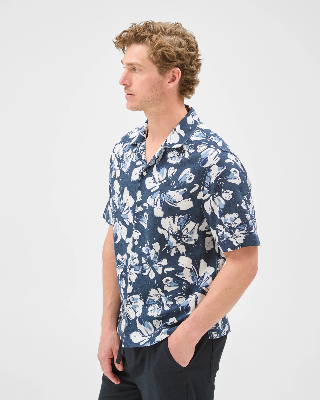 Preview Resort Short Sleeve Floral Shirt - Navy 3 of 6