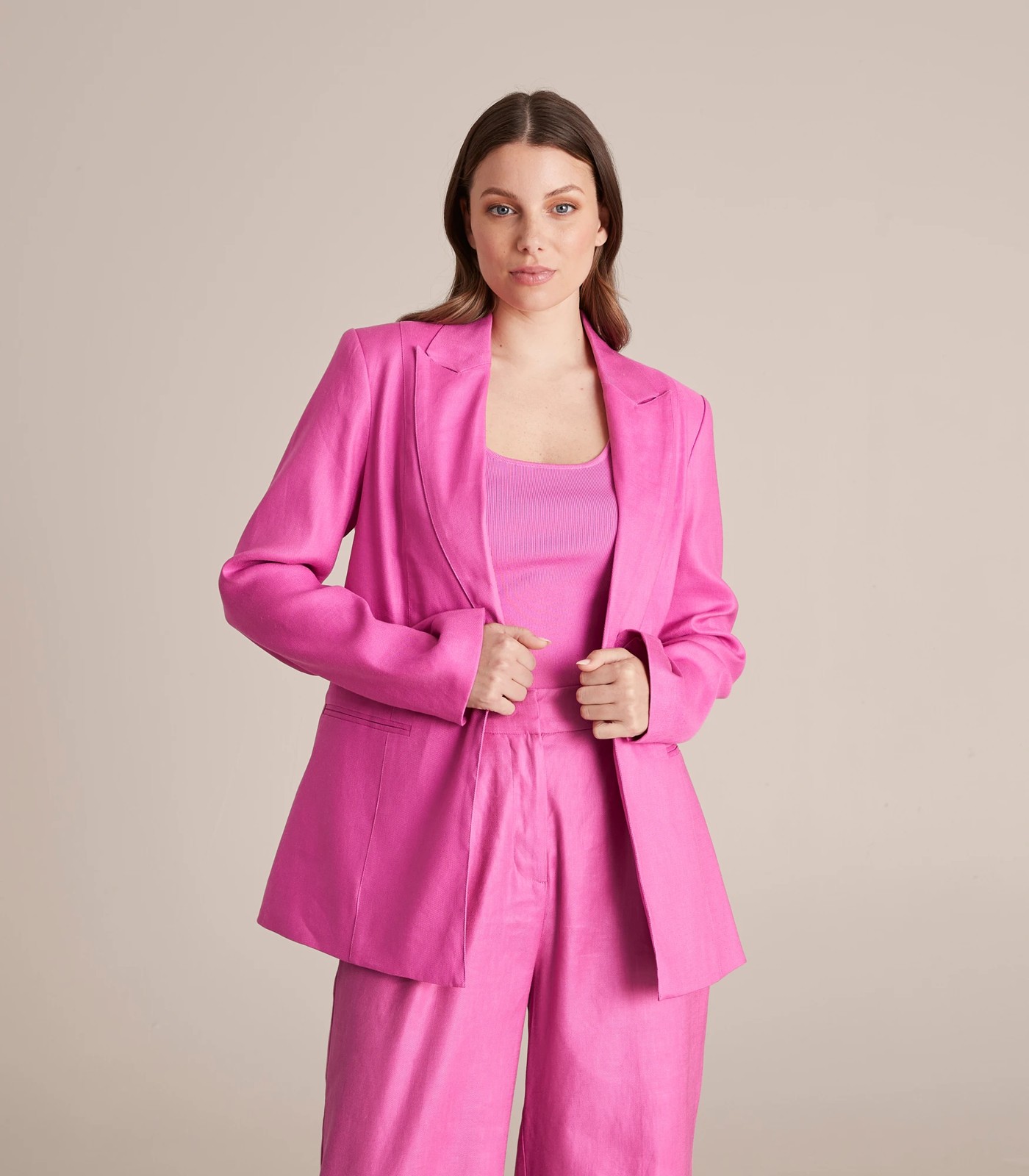 Hot pink 2024 blazer australia