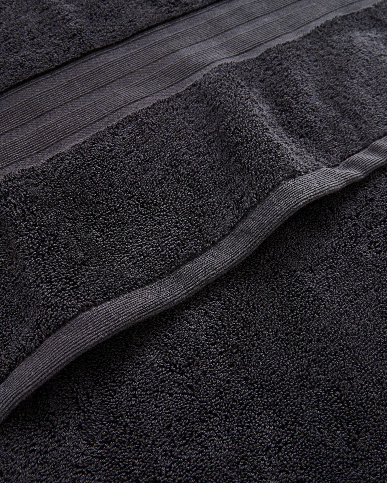 590_71696089_3+590T7169