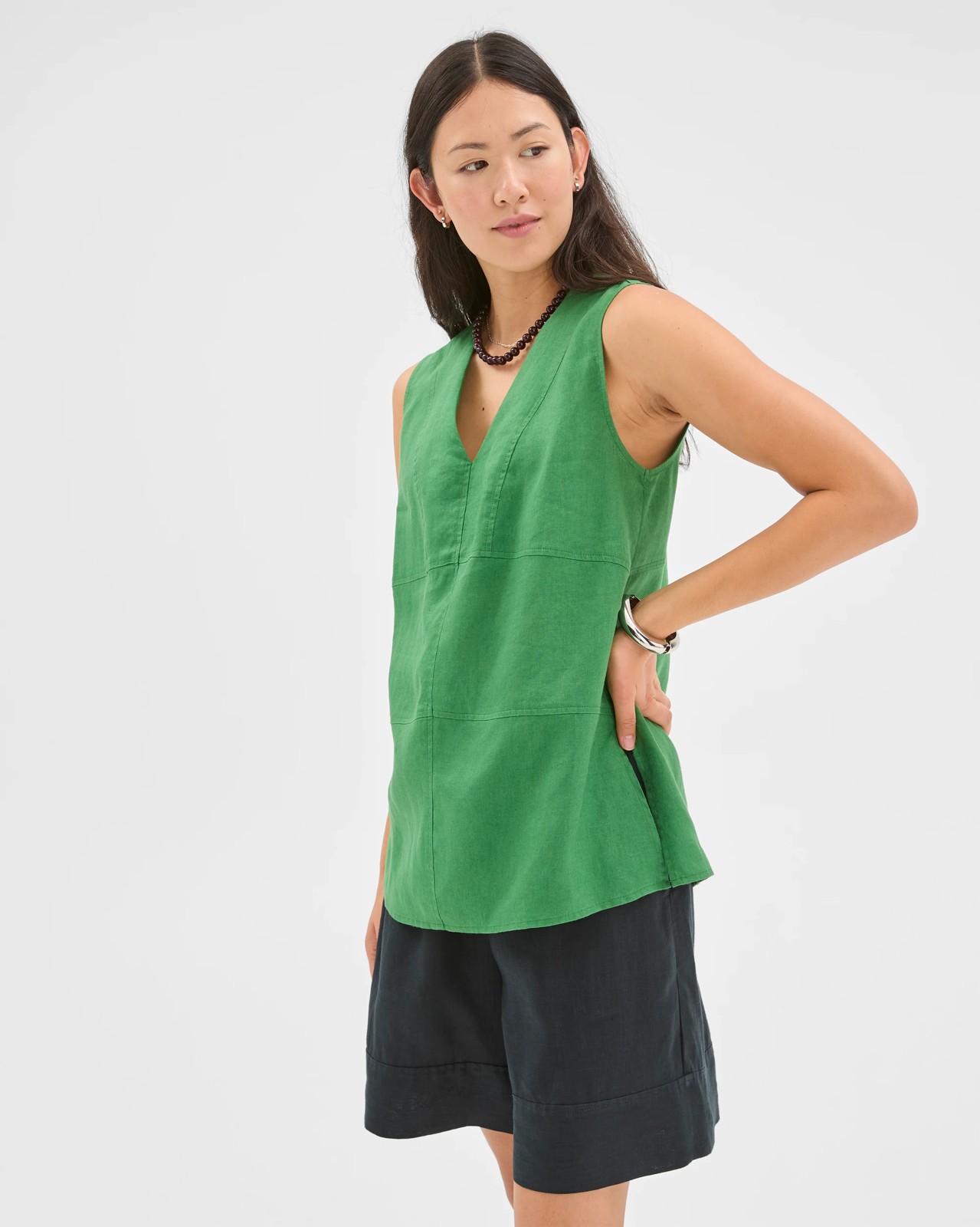 European Linen Sleeveless Tunic - Verdand Green 2 of 6