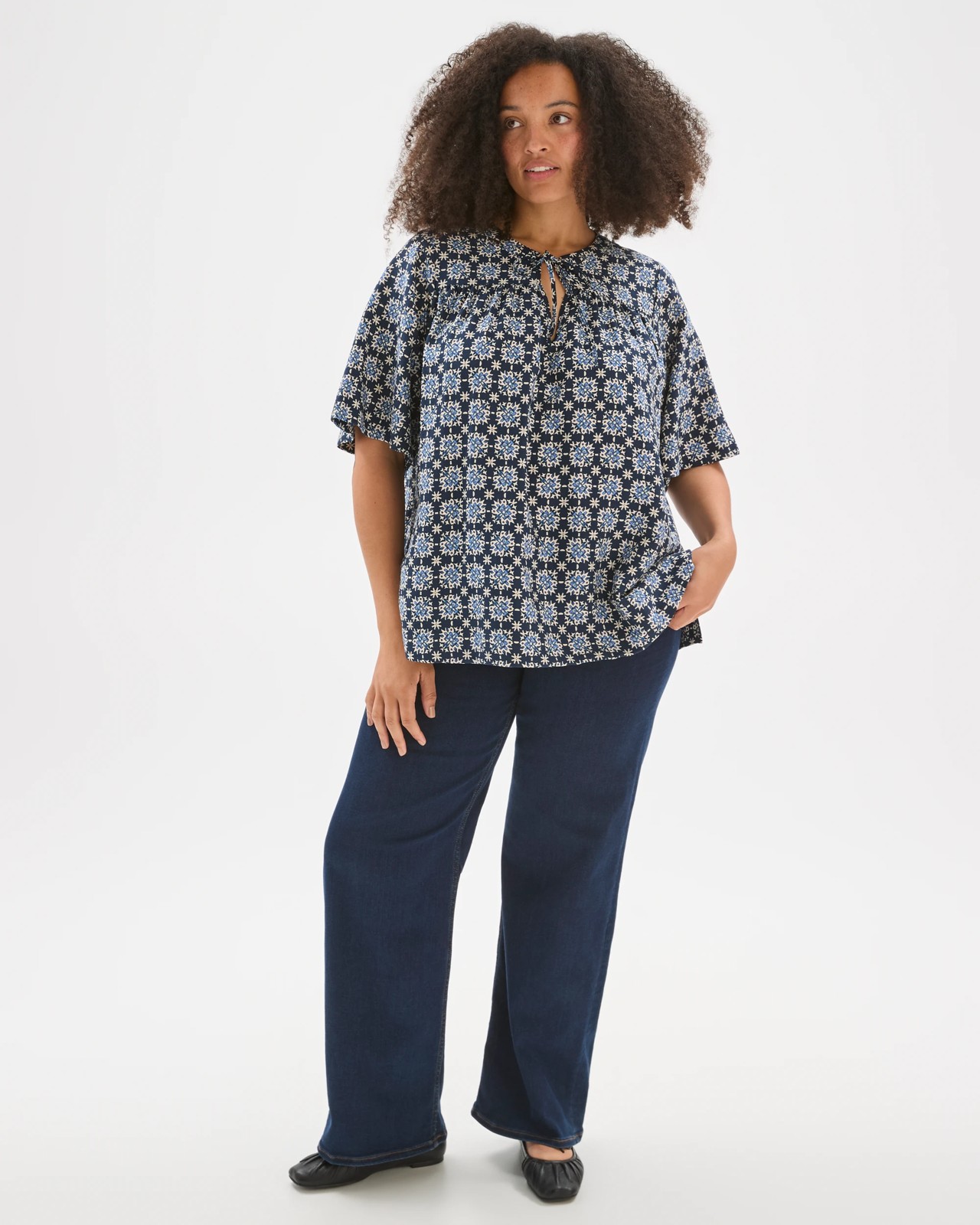Plus Size Short Sleeve Printed Woven Twill Top 2 of 6