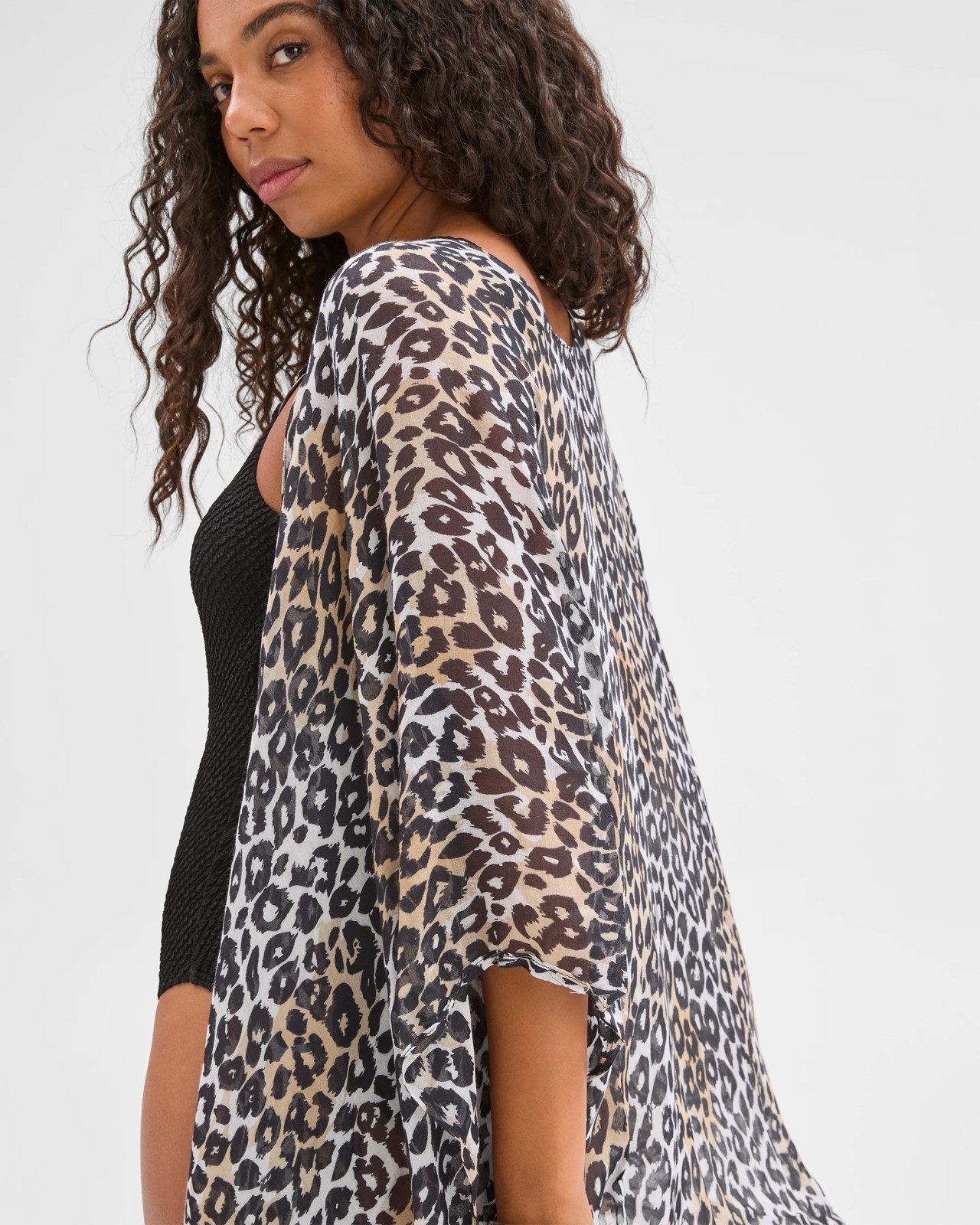 160_71966915_4+160T7196