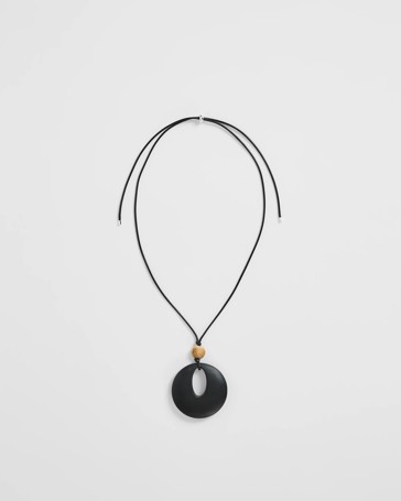 Disc Pendant Necklace