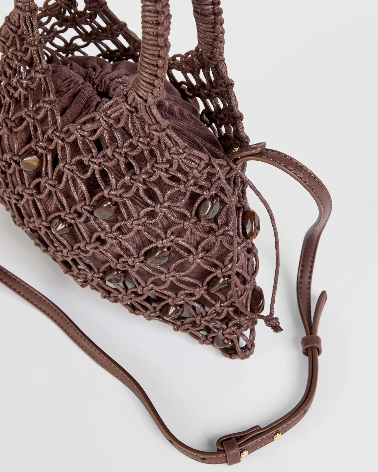 160_71838946_2+160T7183