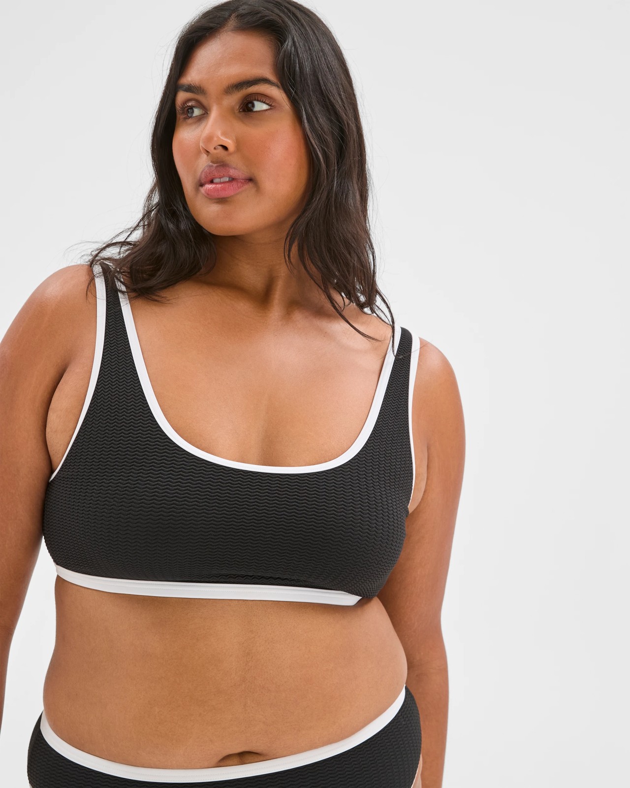 Scoop Neck Crinkle Bikini Top - Black 4 of 5