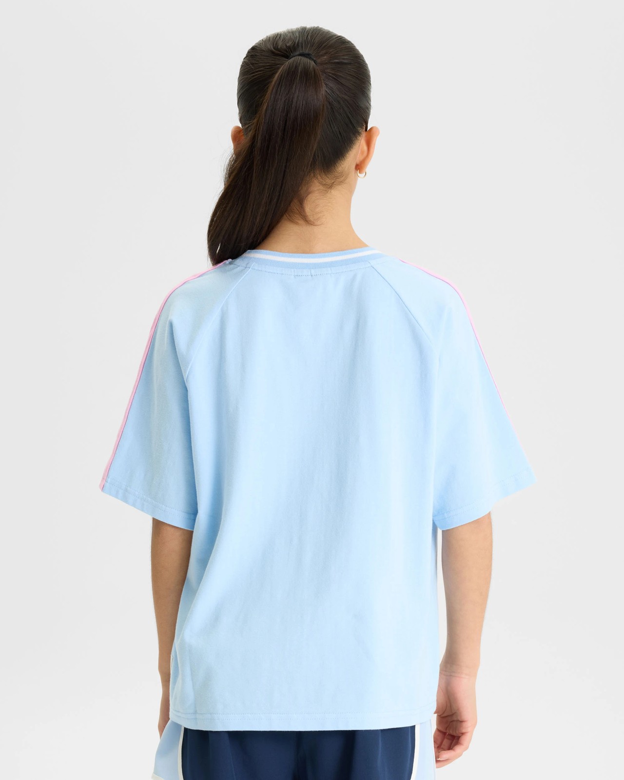 Lonsdale London V-Neck Sports T-Shirt 2 of 6