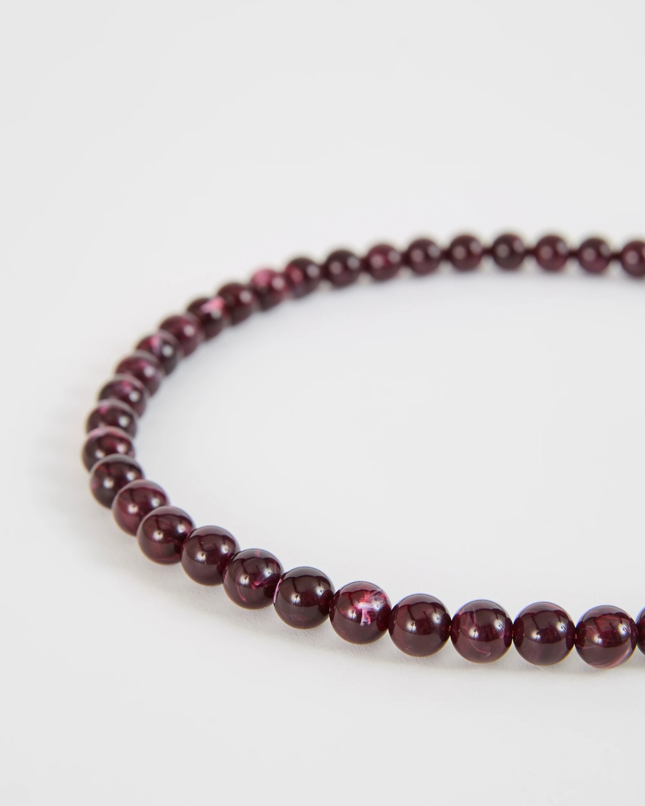Small Marbled Beaded Necklace - Bordeaux 2 of 2