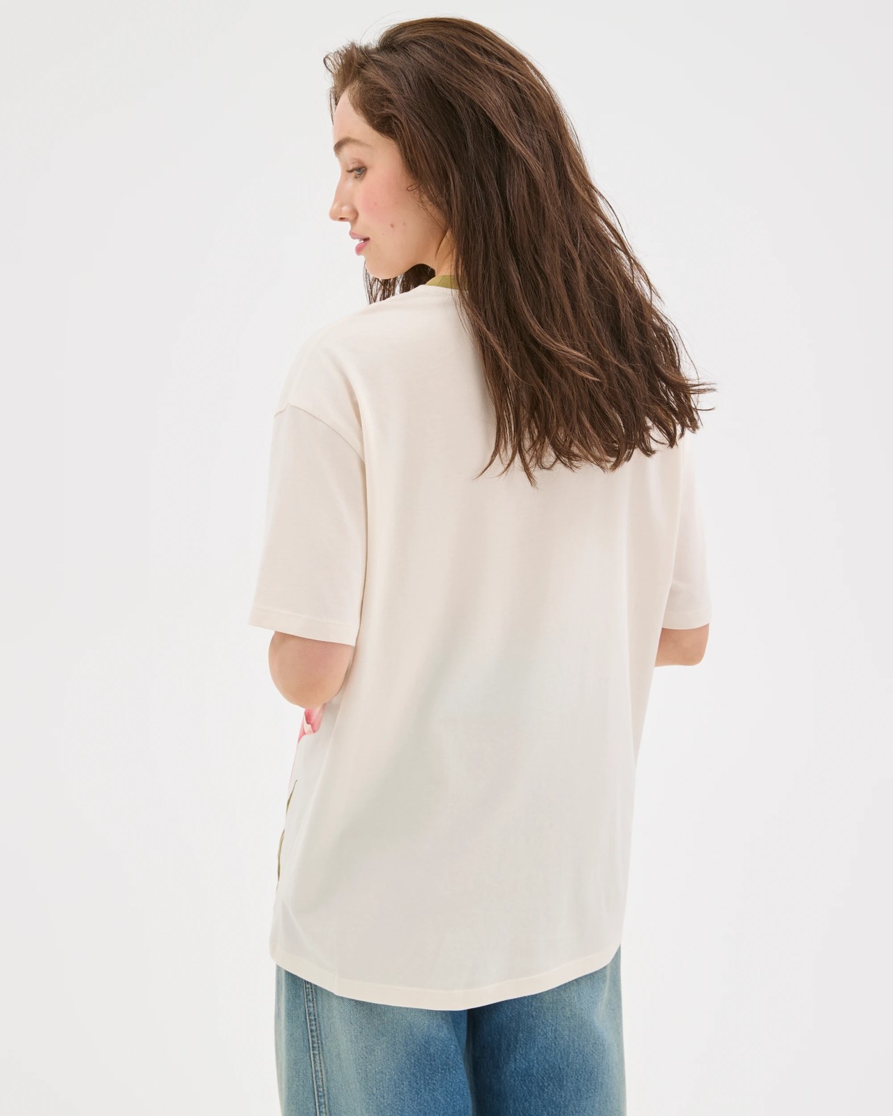 Lily Loves Australian Cotton Boyfriend T-Shirt - Neutral Calla Lilies 5 of 6