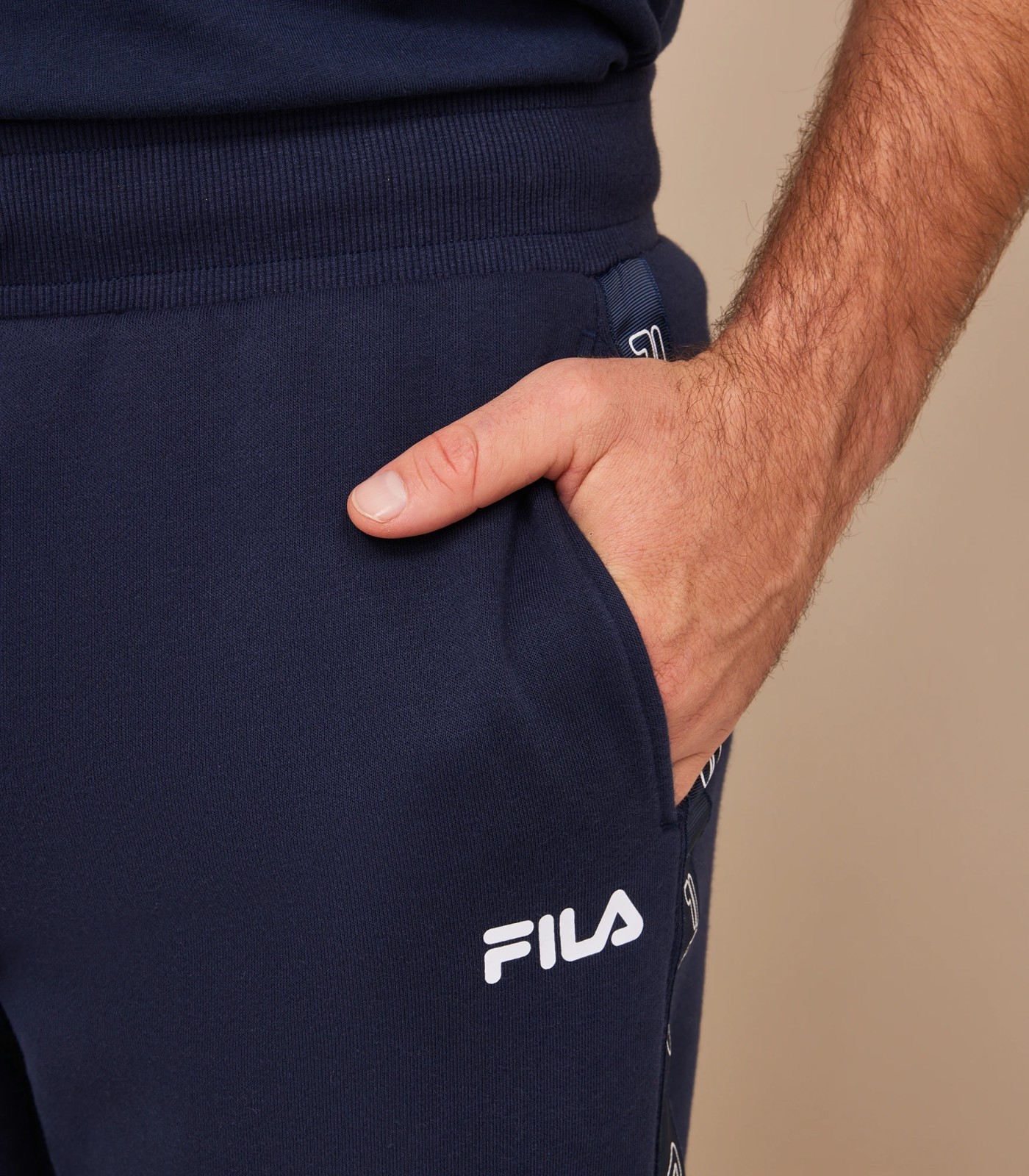 Fila tracksuit hot sale bottoms mens