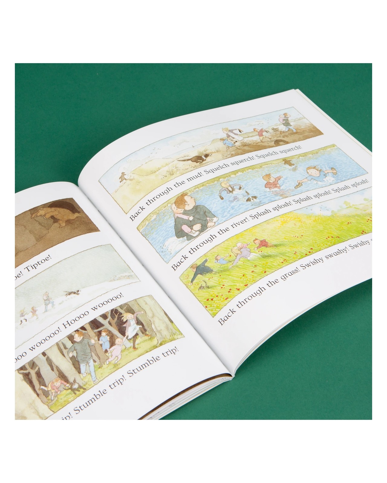 We're Going On a Bear Hunt - Michael Rosen & Helen Oxenbury 2 of 5
