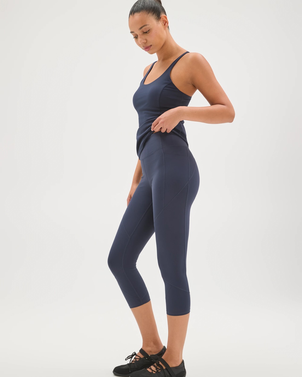 Active Infinity Sculpt High Rise 3/4 Length Tights - Navy 3 of 5