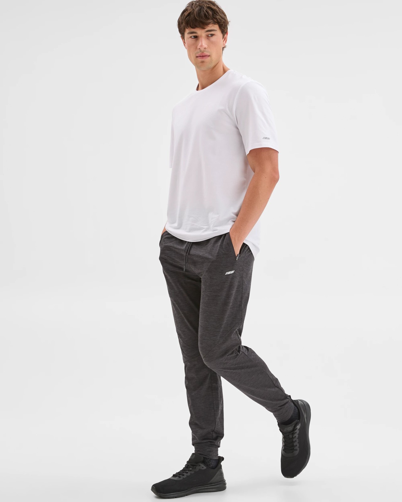 Active Panelled Trackpants - Black 3 of 5