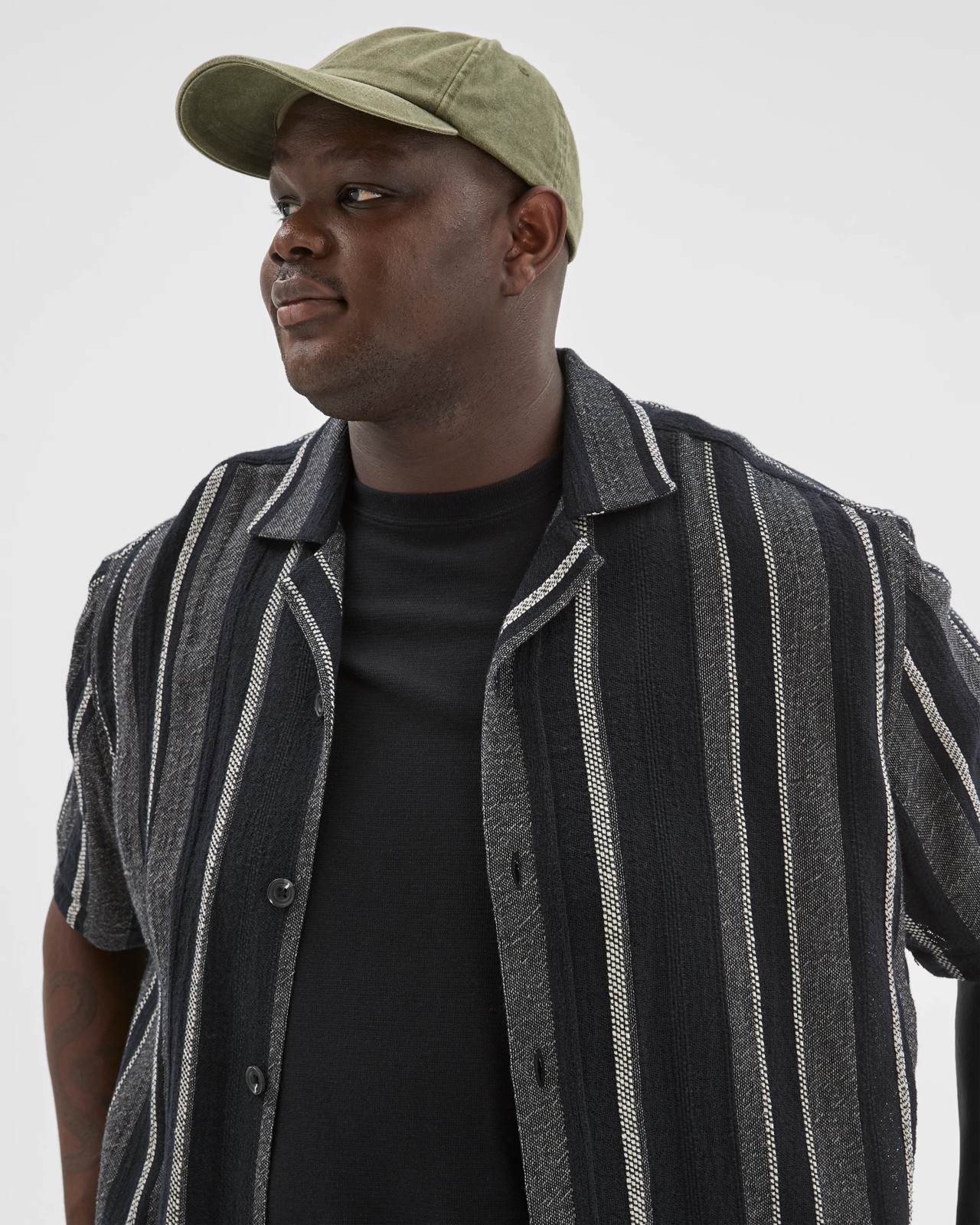 Plus Size Short Sleeve Textured Shirt - Black 5 of 5