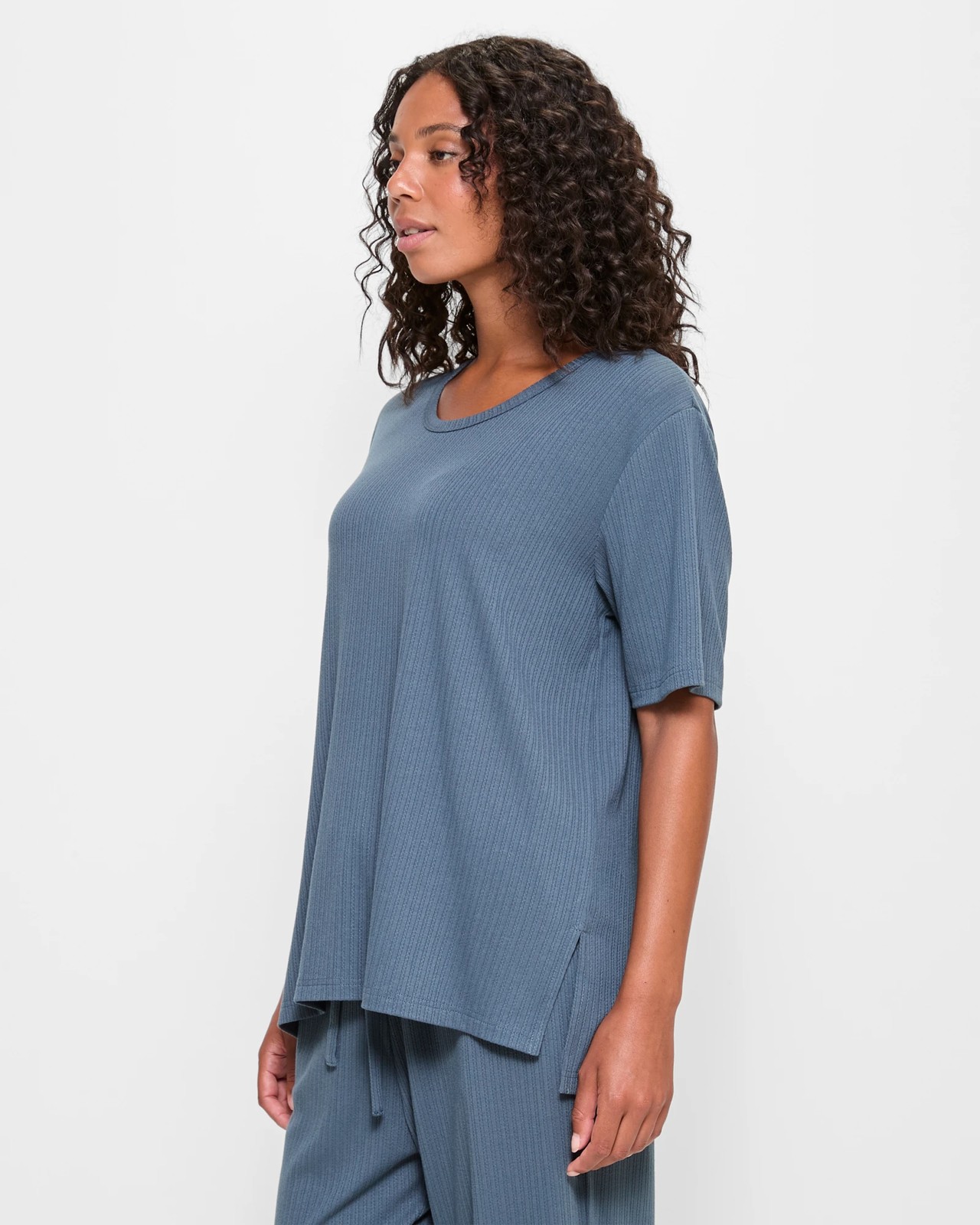 272_70642476_3+272T7064