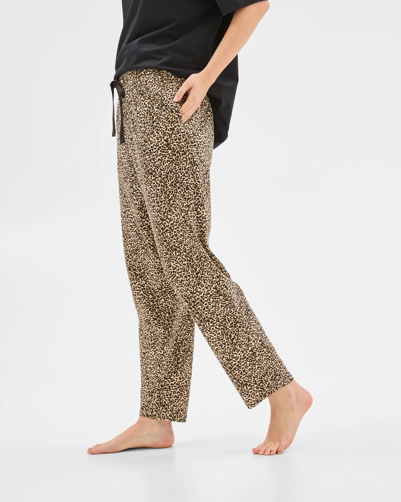 272_71581866_5+272T7158