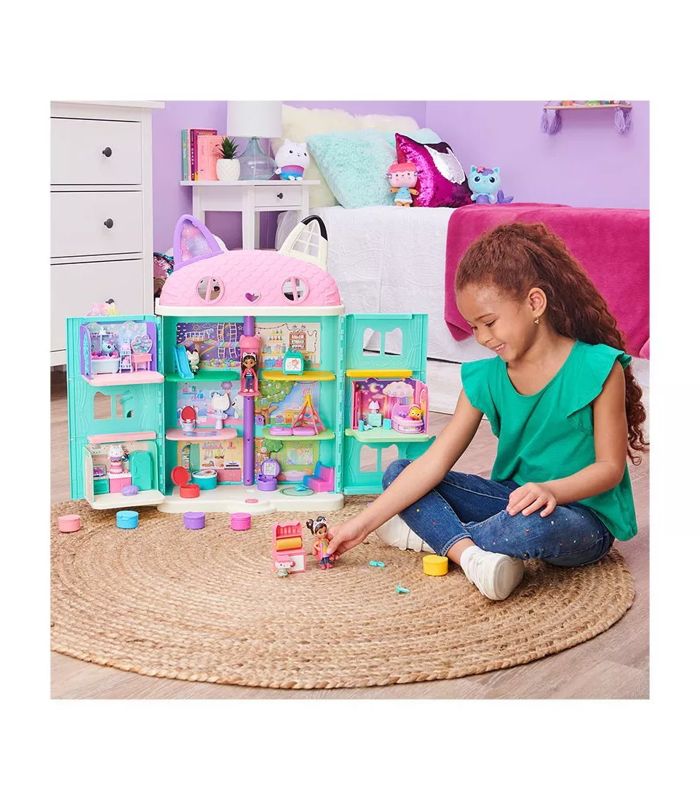 gabby from gabbys dollhouse
