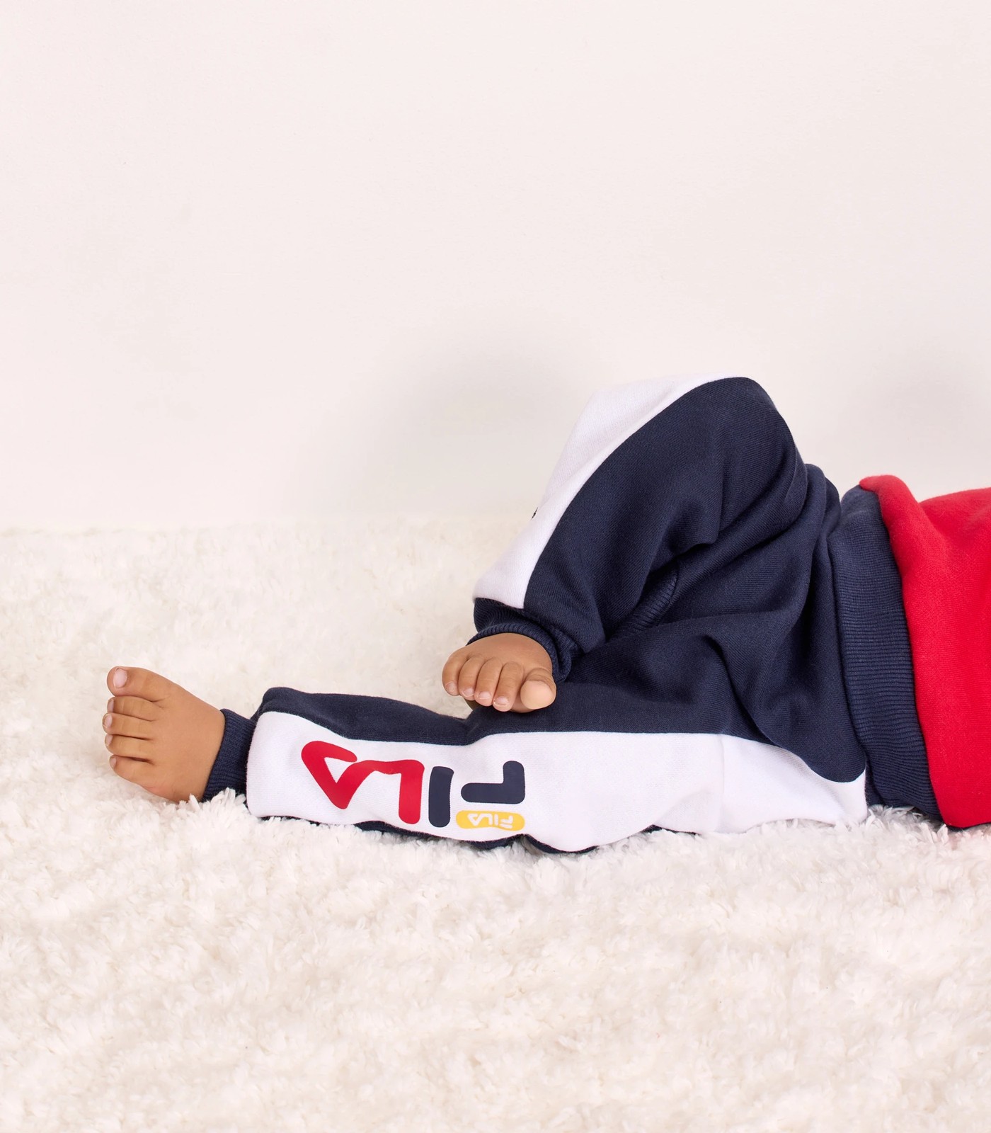 Kids on sale fila tracksuit