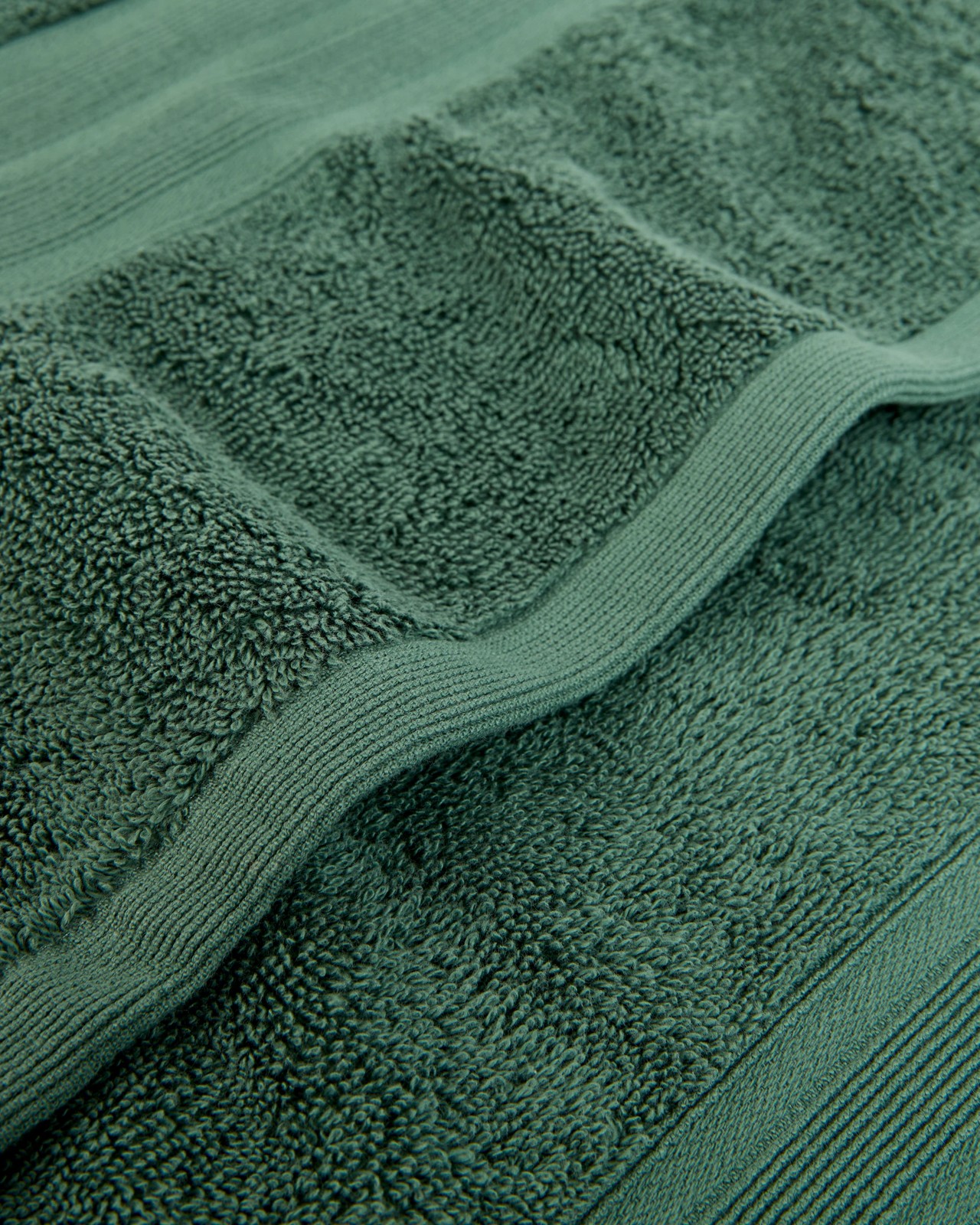 590_71696195_3+590T7169