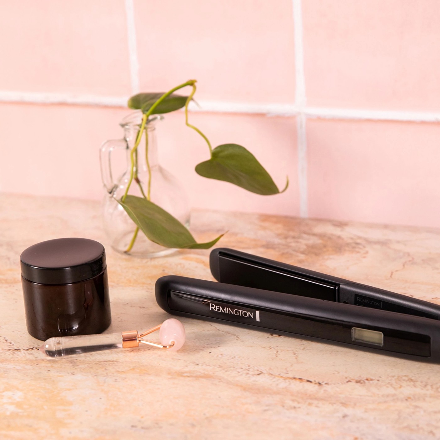 Remington Super Glide Ceramic Straightener 3 of 4