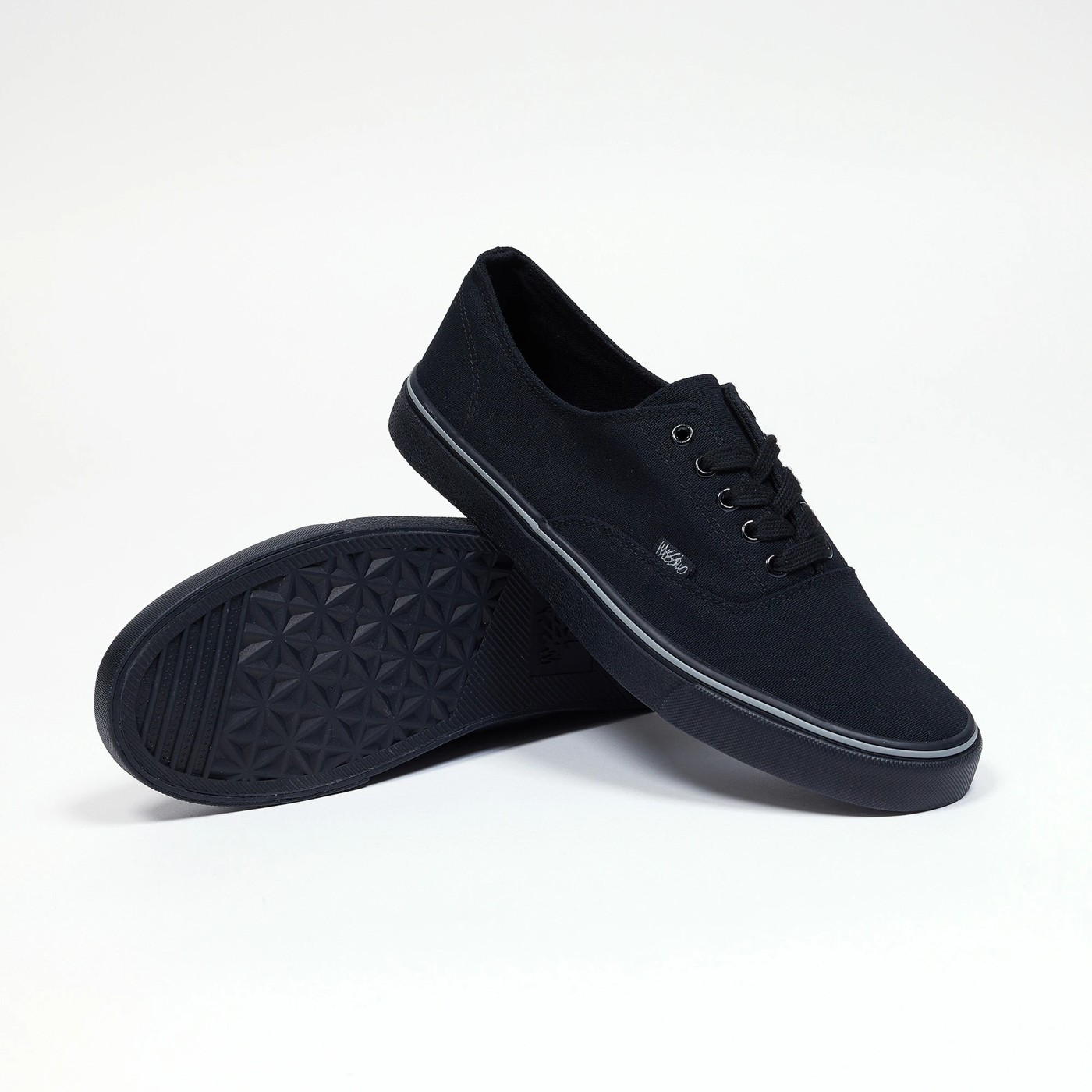 All black hotsell vans target