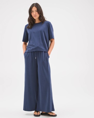 Relaxed Wide Leg Drape Pants