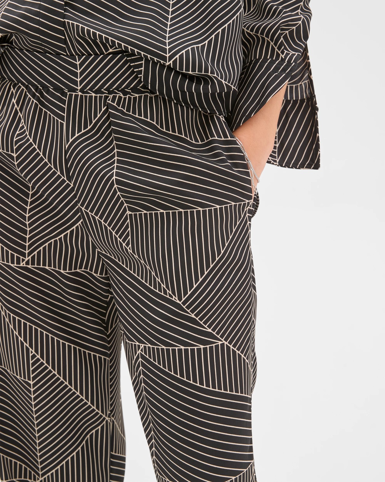 Preview Flat Front Wide Leg Pants - Black Spliced Geo 5 of 6