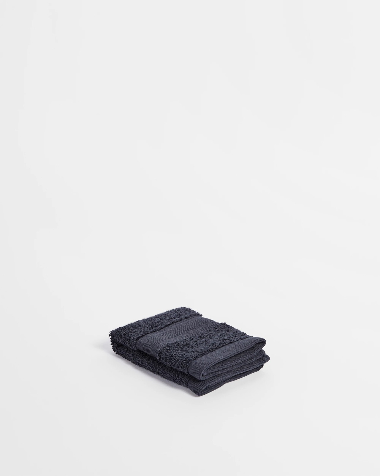 590_71696072_2+590T7169