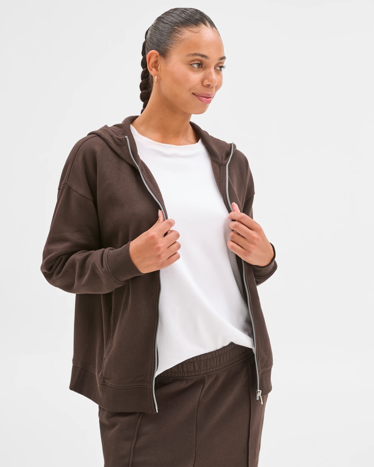 230_72089675_4+230T7208