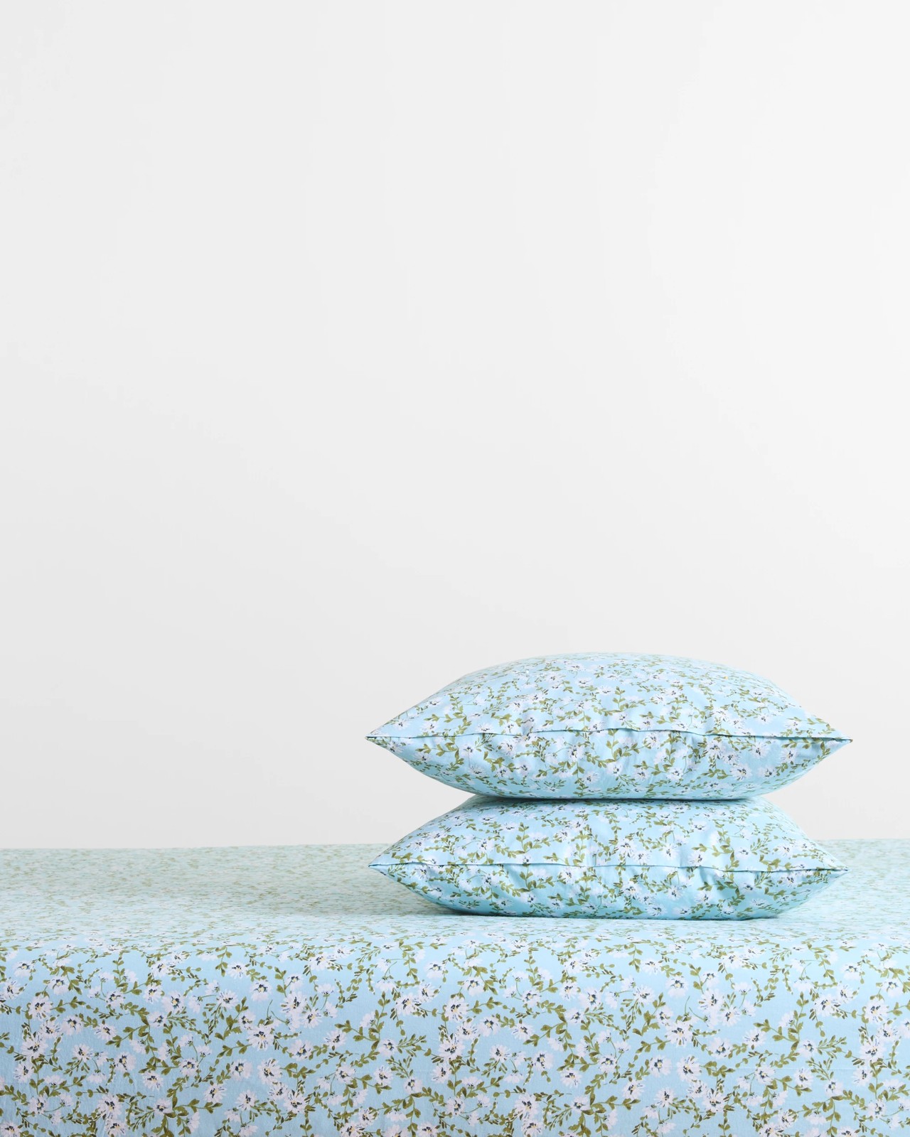 Ditsy Daisy Printed Australian Cotton Mix & Match Fitted Sheet 3 of 3
