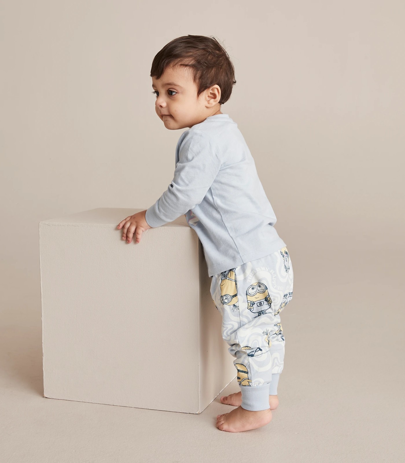 370_67616152_3+238236