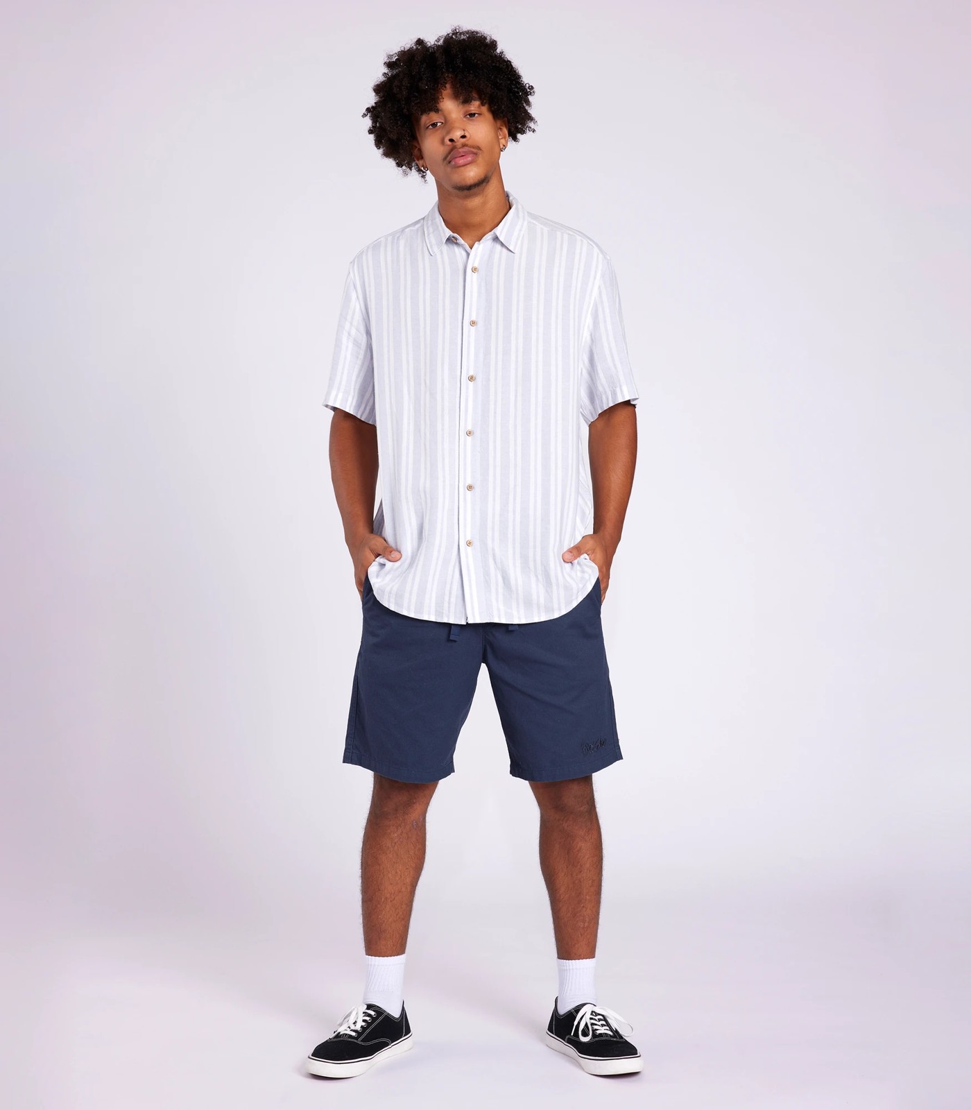 67899449-IMG-001
