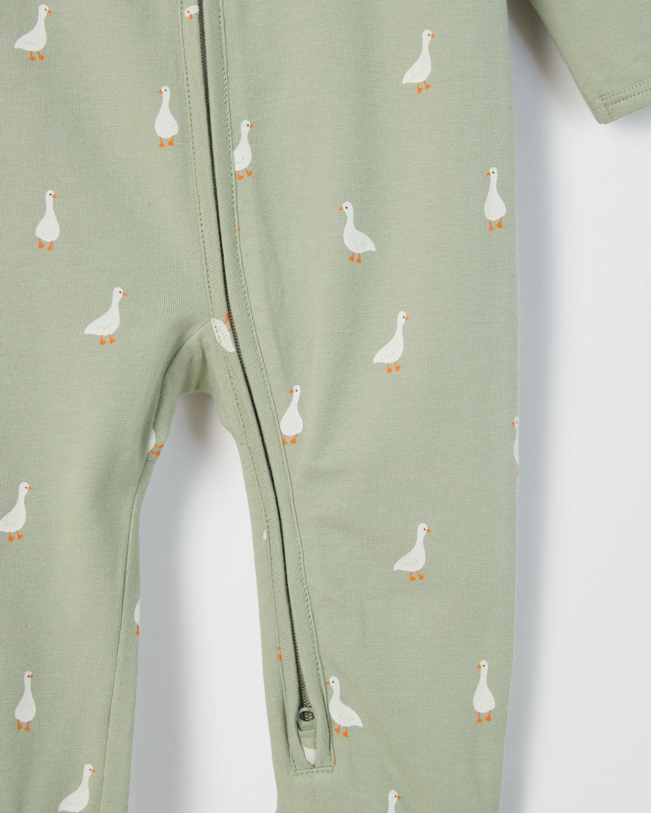 355_72168189_2+355T7216