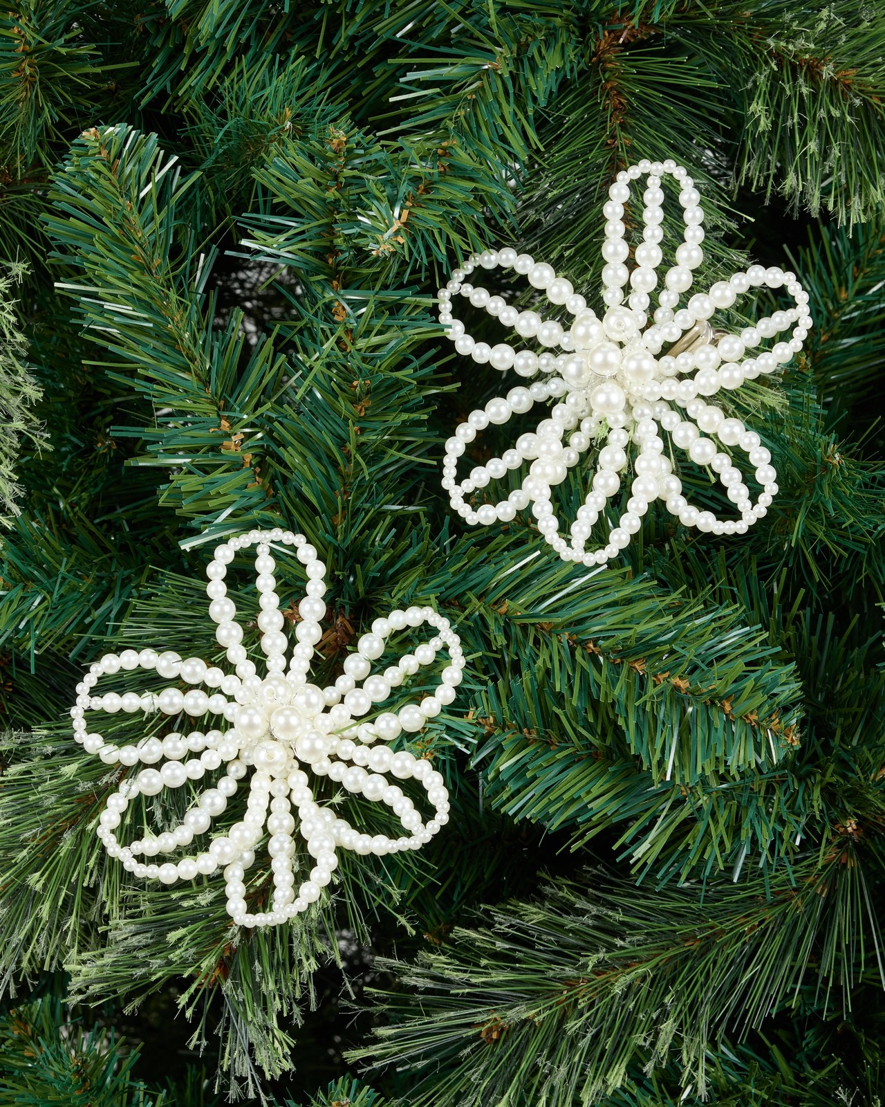 Anko 2 Pack Faux Pearl Look Flower Clips 5 of 5