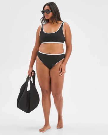 Scoop Neck Crinkle Bikini Top