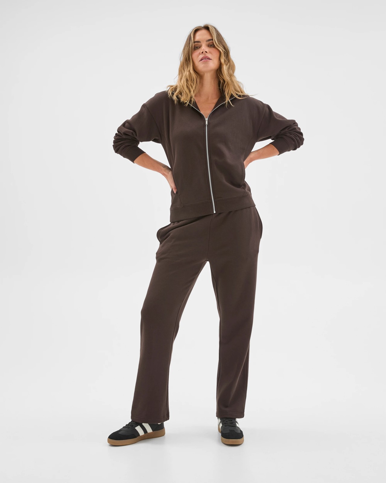 Active Australian Cotton Blend Straight Leg Fleece Trackpants - Cocoa 2 of 6