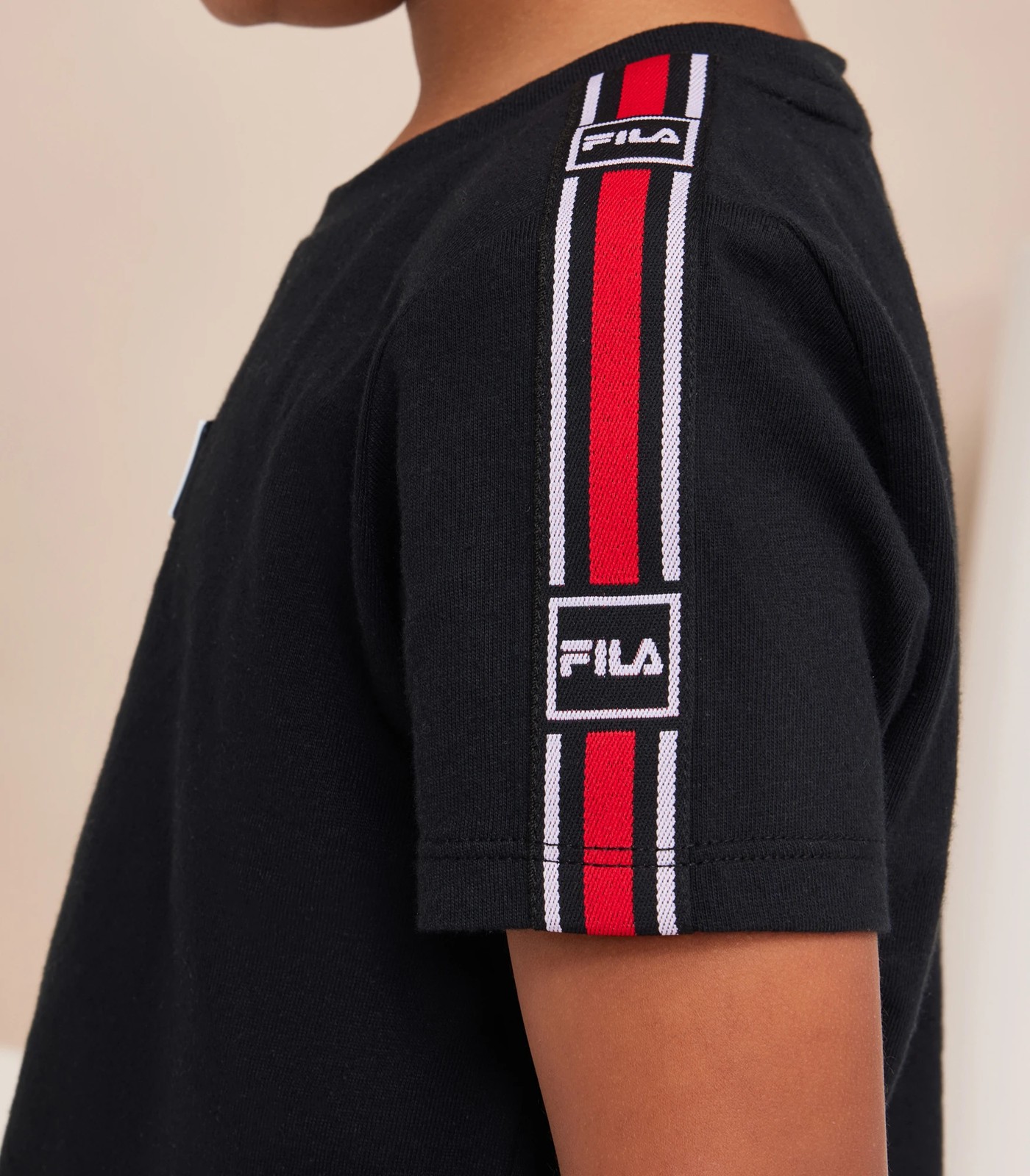 T shirt hotsell fila noir homme