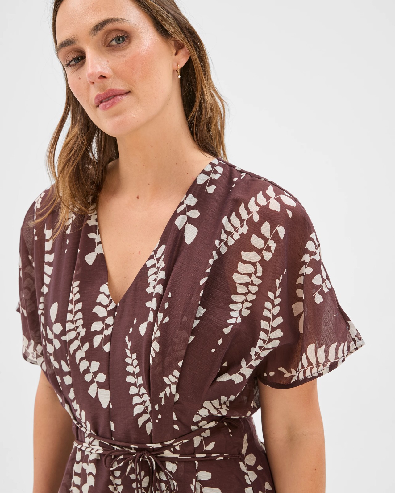 Preview Short Sleeve Tuck Detail Midi Dress 3 of 5