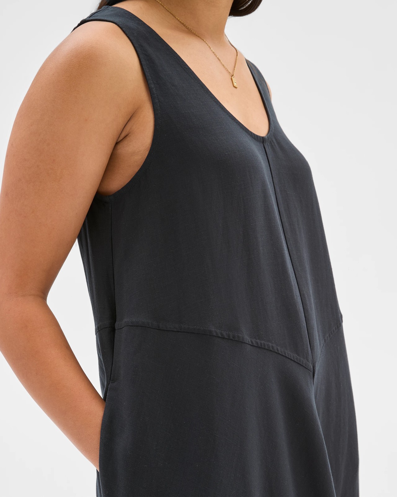 225_71938165_3+225T7193