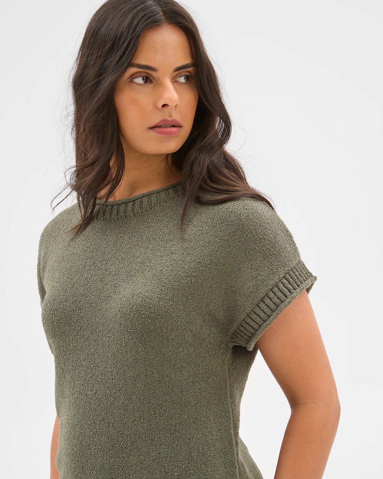 220_71879437_4+220T7187