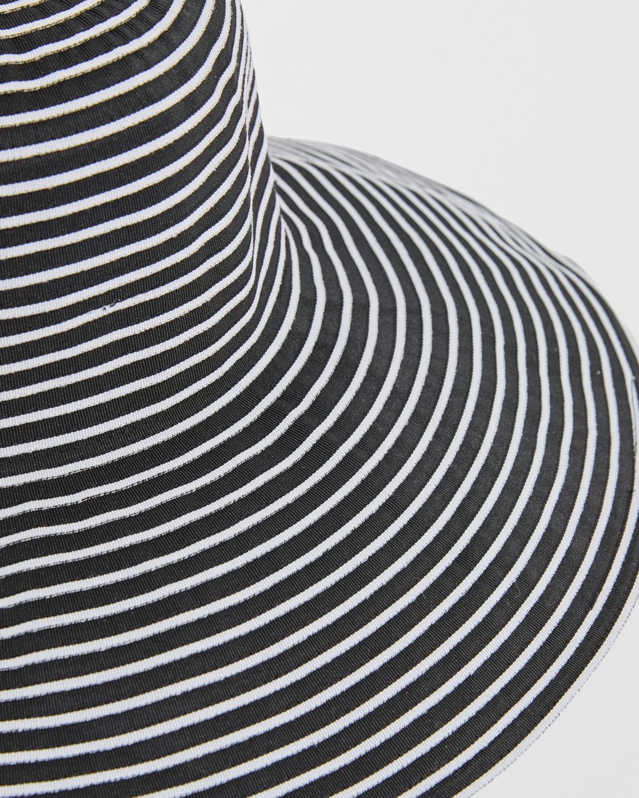 Packable Stripe Wide Brim UPF 50+ Hat - Black / White 2 of 2