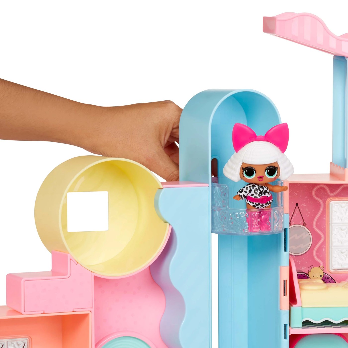 L.o.l. Surprise! Squish Sand Magic House With Tot - Playset With  Collectible Doll Squish Sand Surprises Accessories : Target